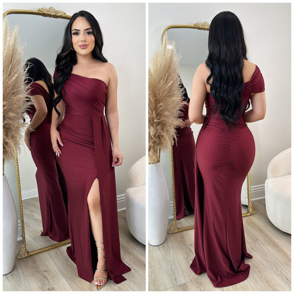 Special Nights Gown (Burgundy)