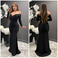 Queen Vibes Gown (Black)