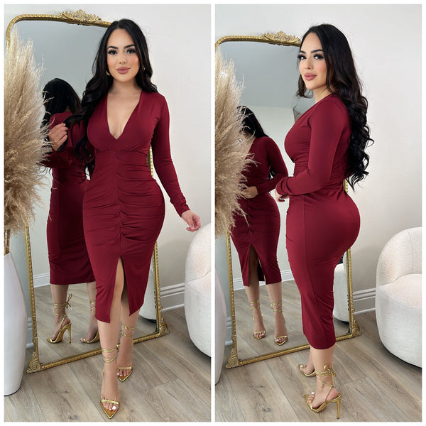 Kassandra Dress (Burgundy)