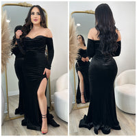 Devine Velvet Gown (Black)